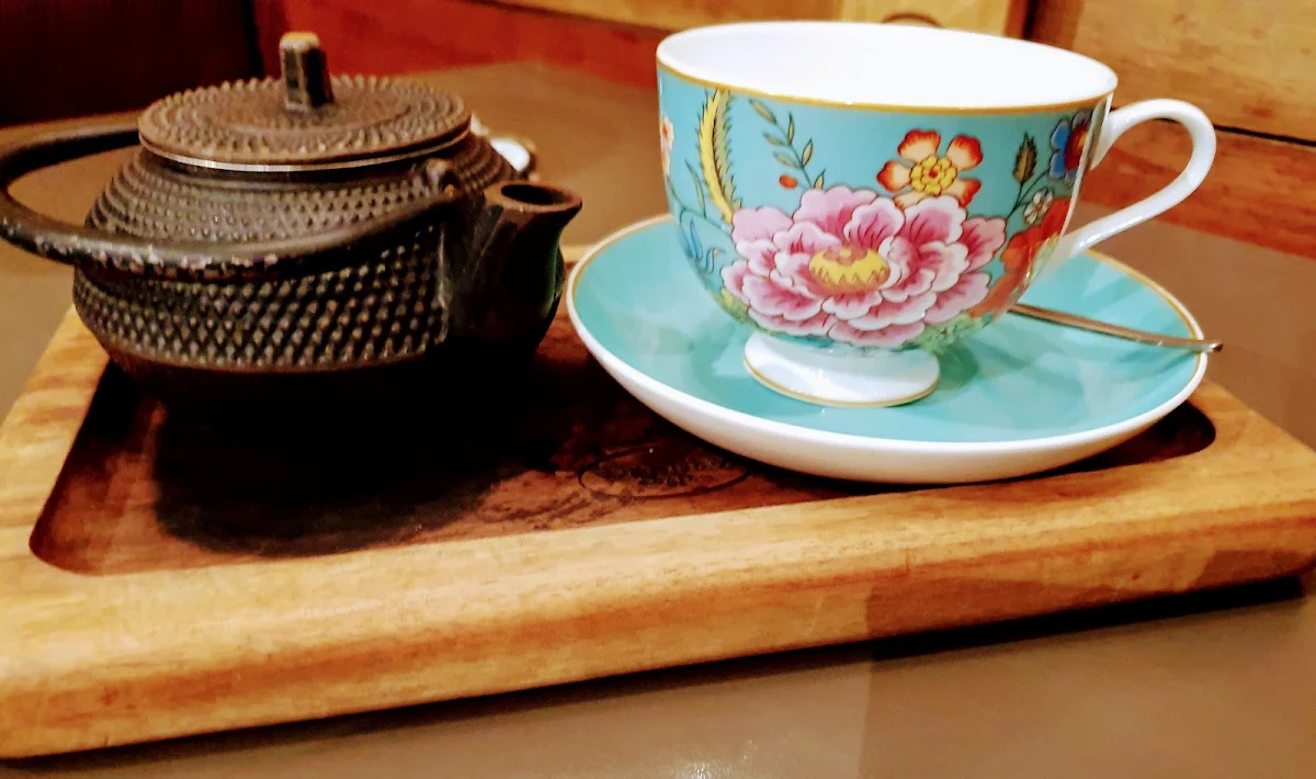 Peppermint Tea, Dahlias Cafe