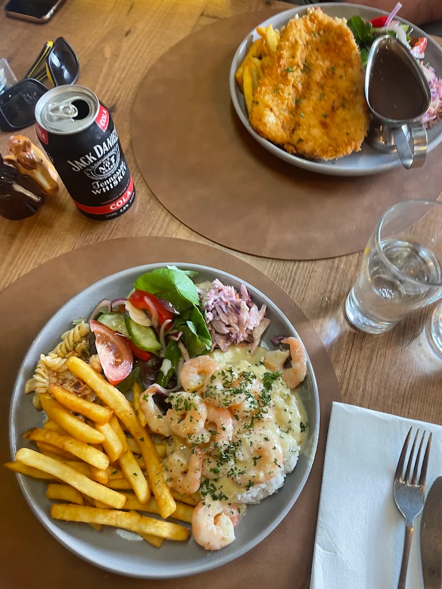 Highlights, Rhonda’s On Midlands