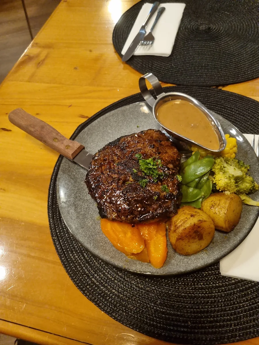 Highlights, Rhonda’s On Midlands