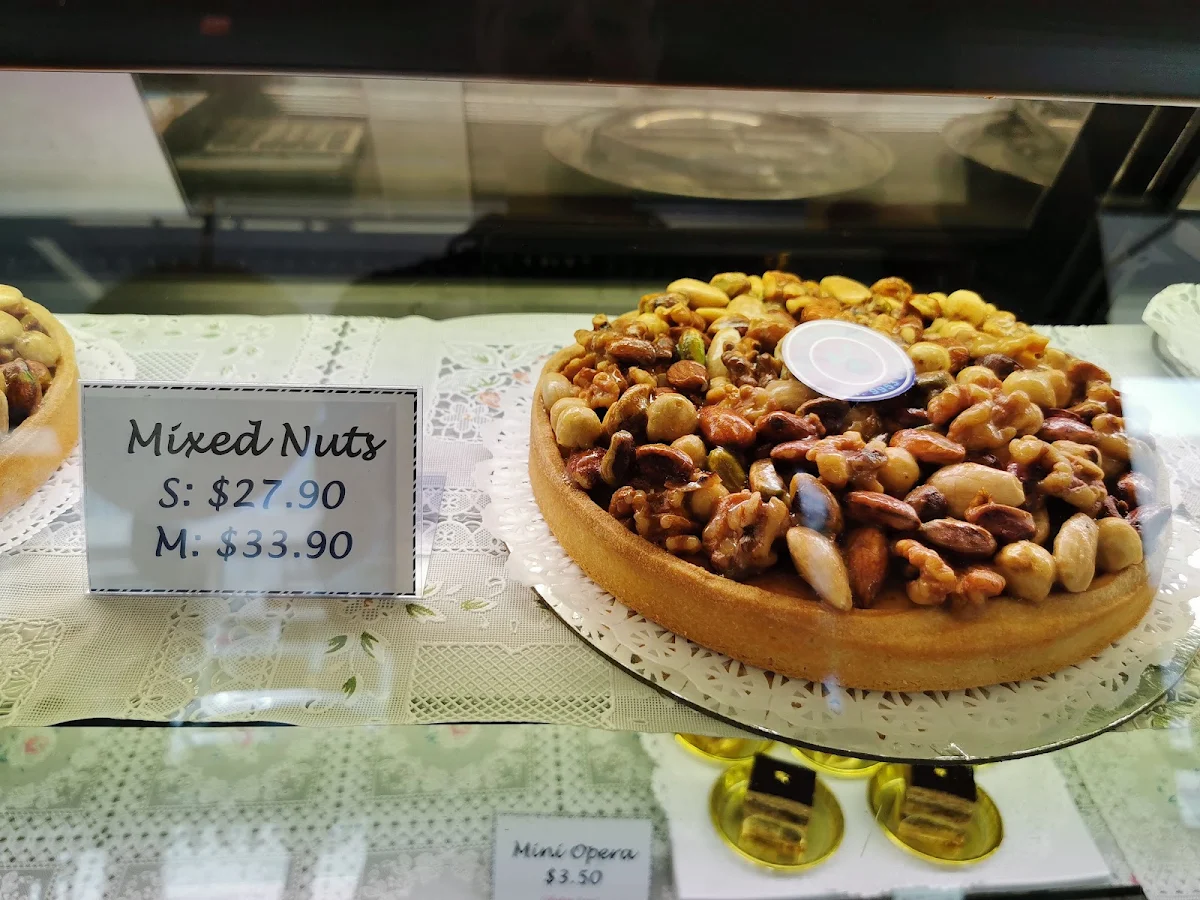 Mixed Nuts Cake