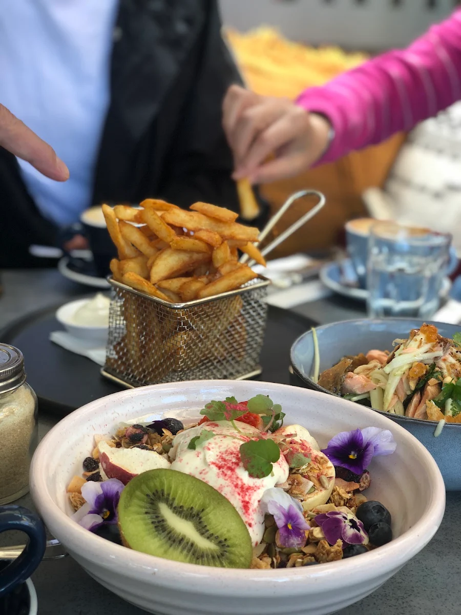 Highlights, Town & Country Home Garden Cafe