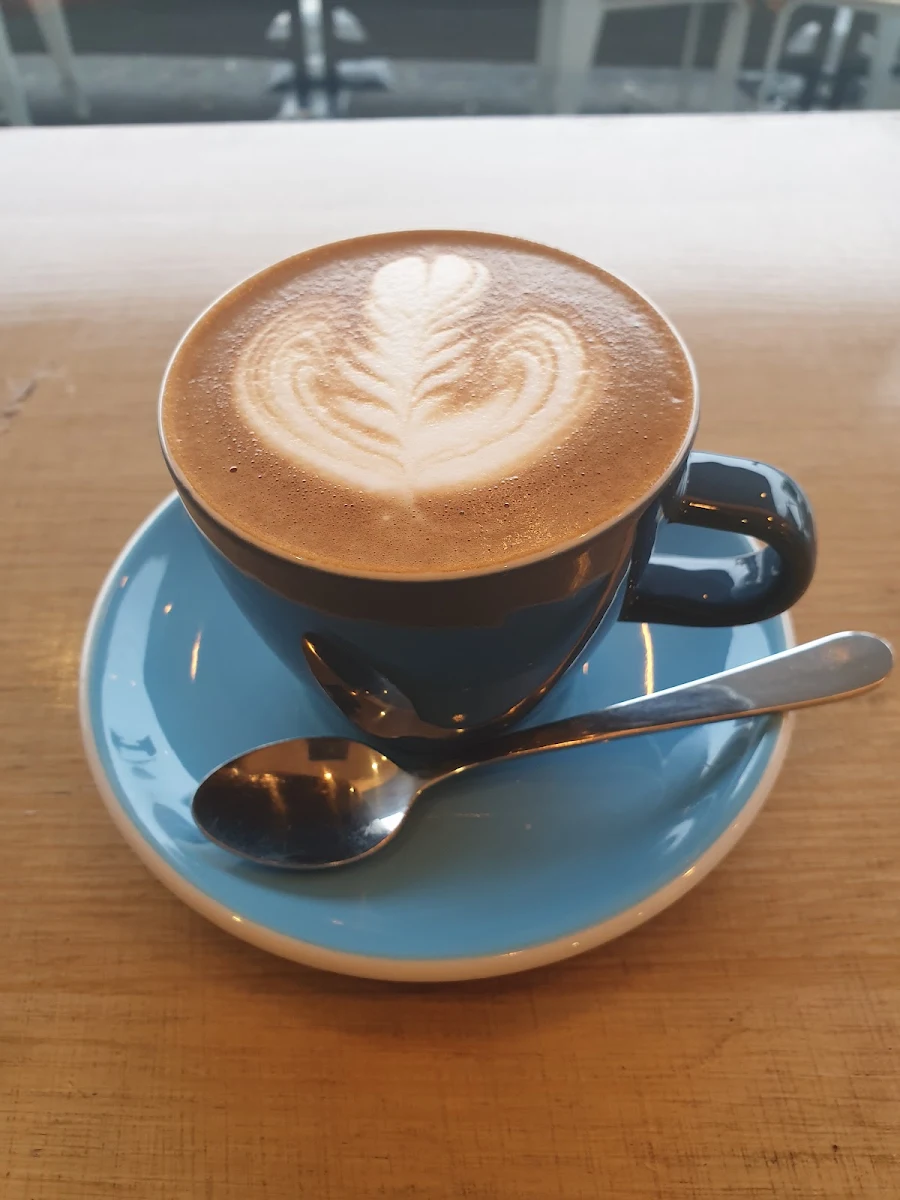 Flat White, 7AM CAFE