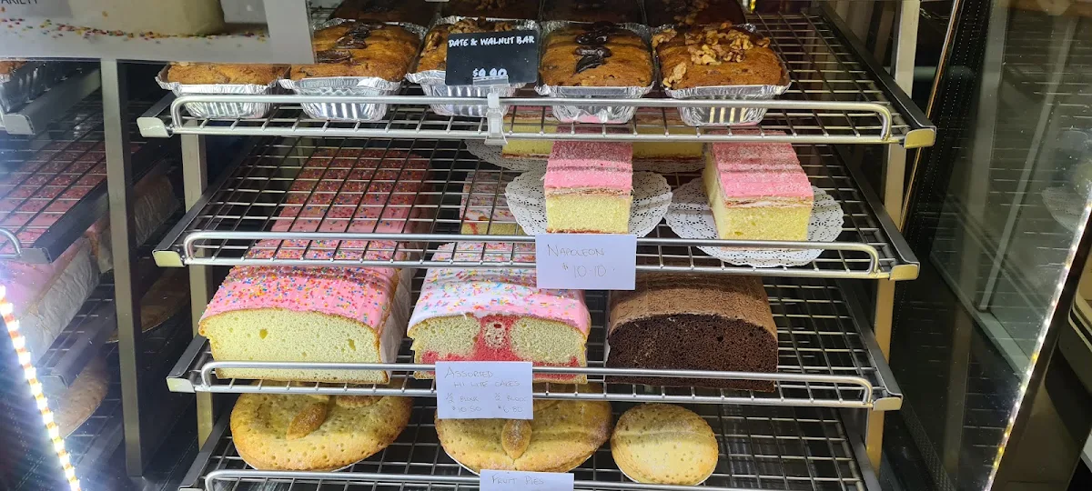Highlights, Maclean Hot Bread & Cake Kitchen