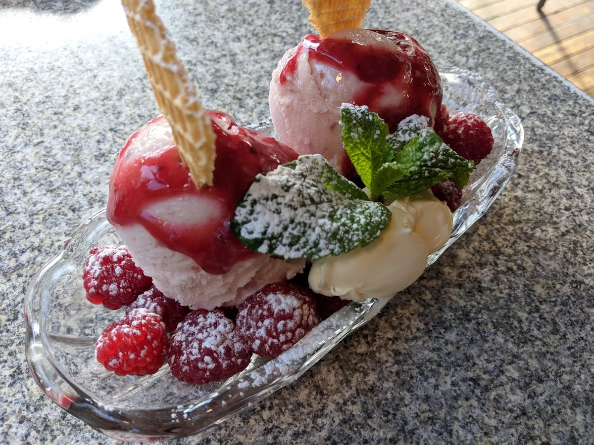 Raspberry Sundae