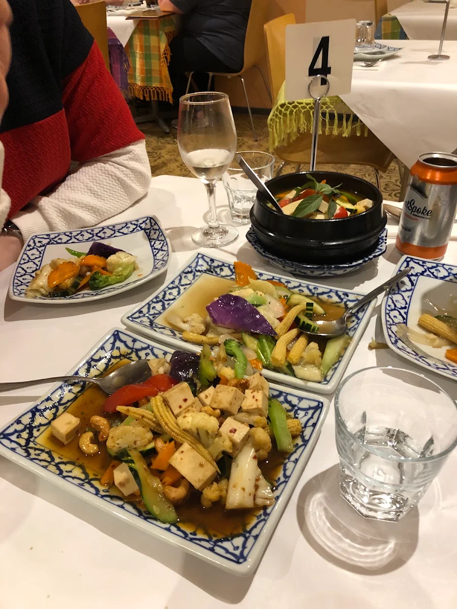 Highlights, Kacha Thai Restaurant