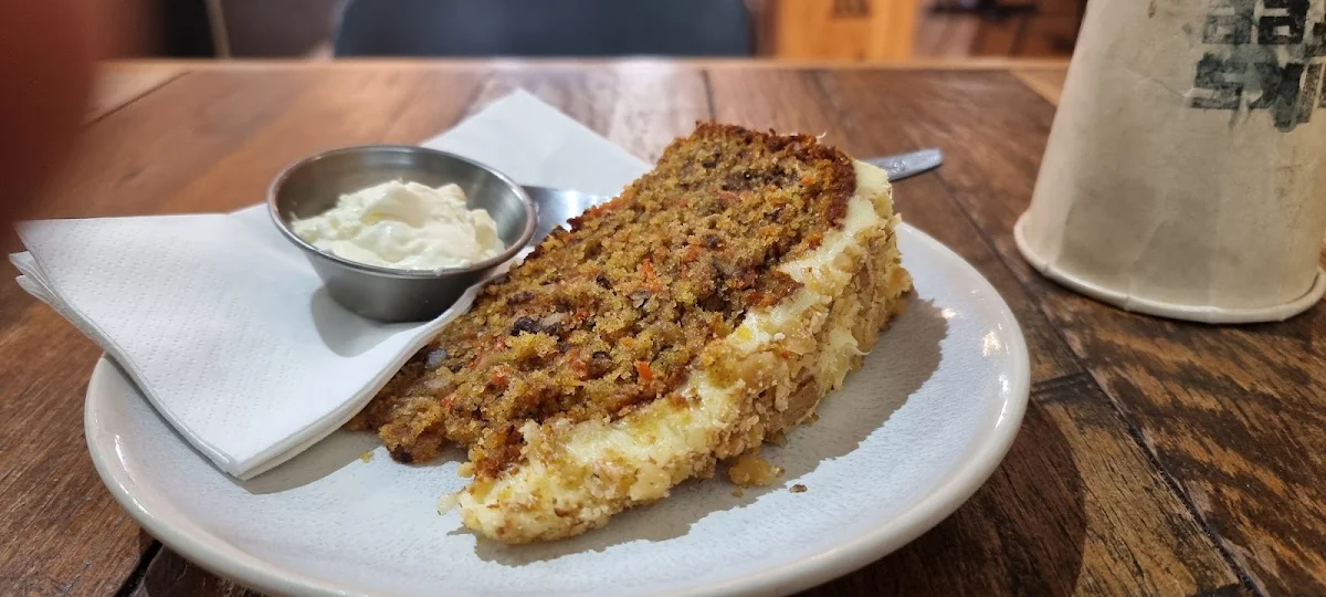 Carrot Cake Slice, Folks coffee