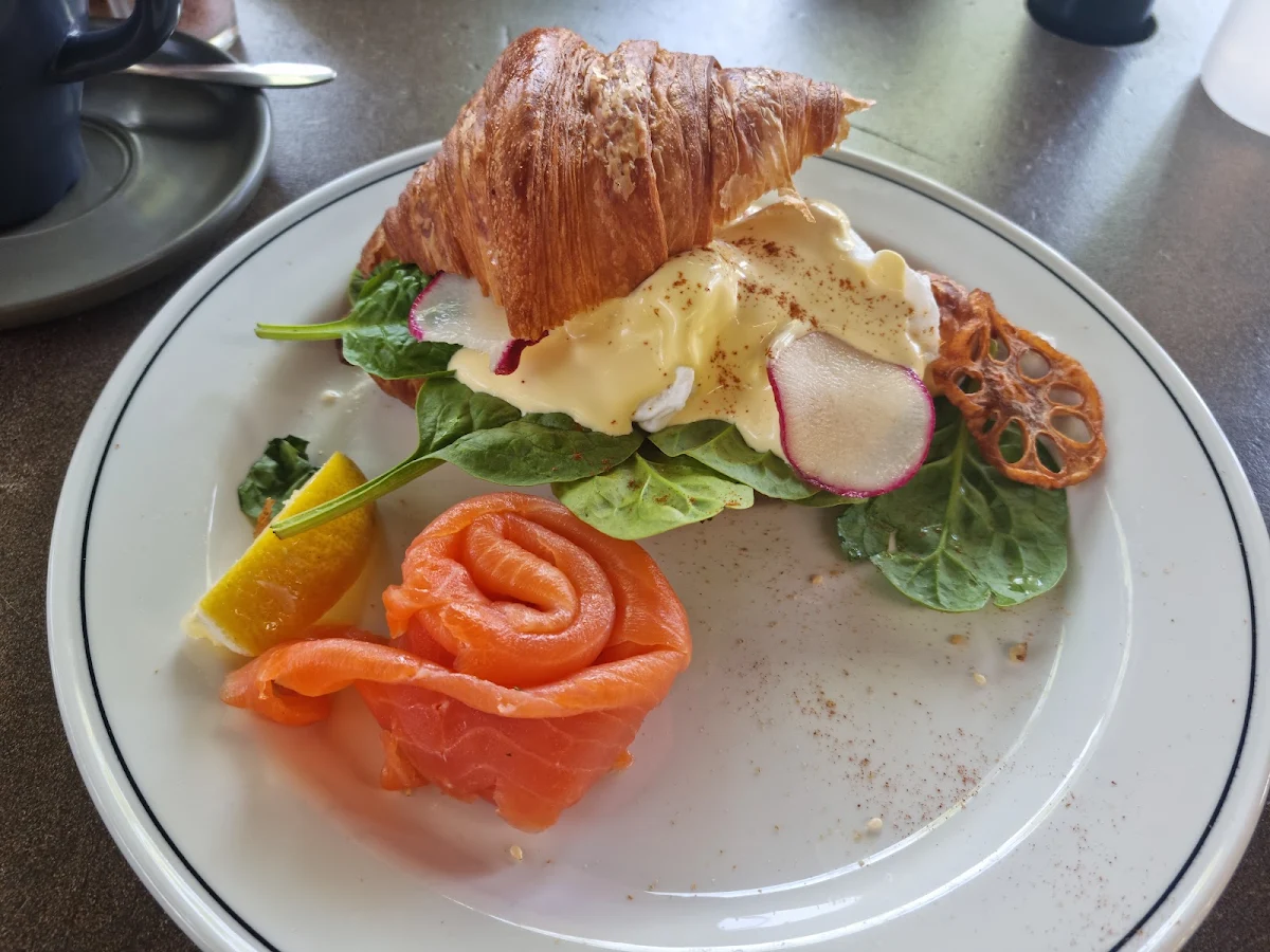 Eggs Benedict, JOZO