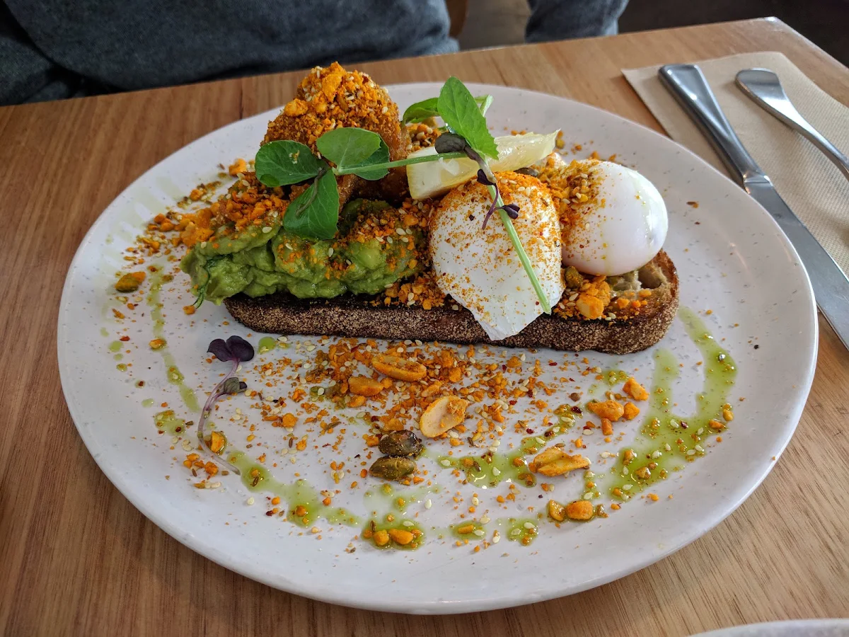 Smashed Avocado, Sir Charles