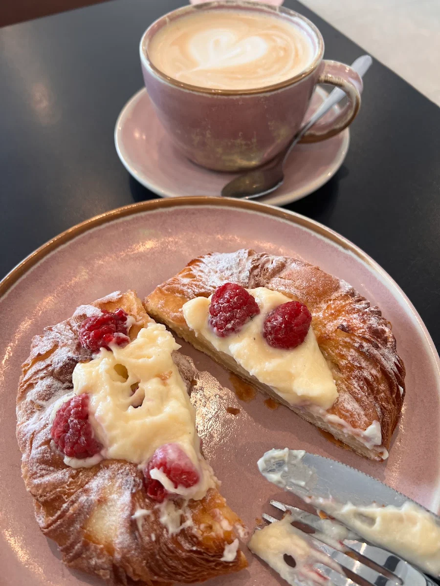 Raspberry Danish, Banette Bayside