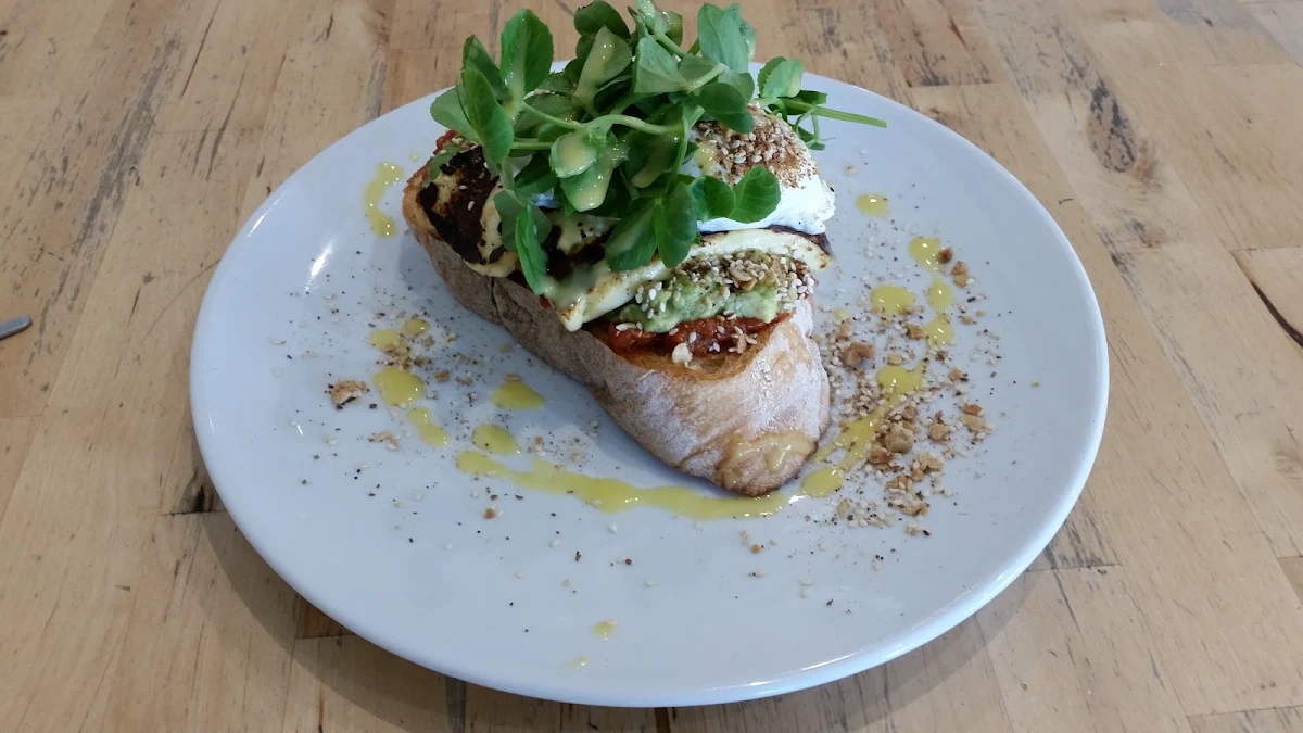 Smashed Avocado, The Pantry On Egmont