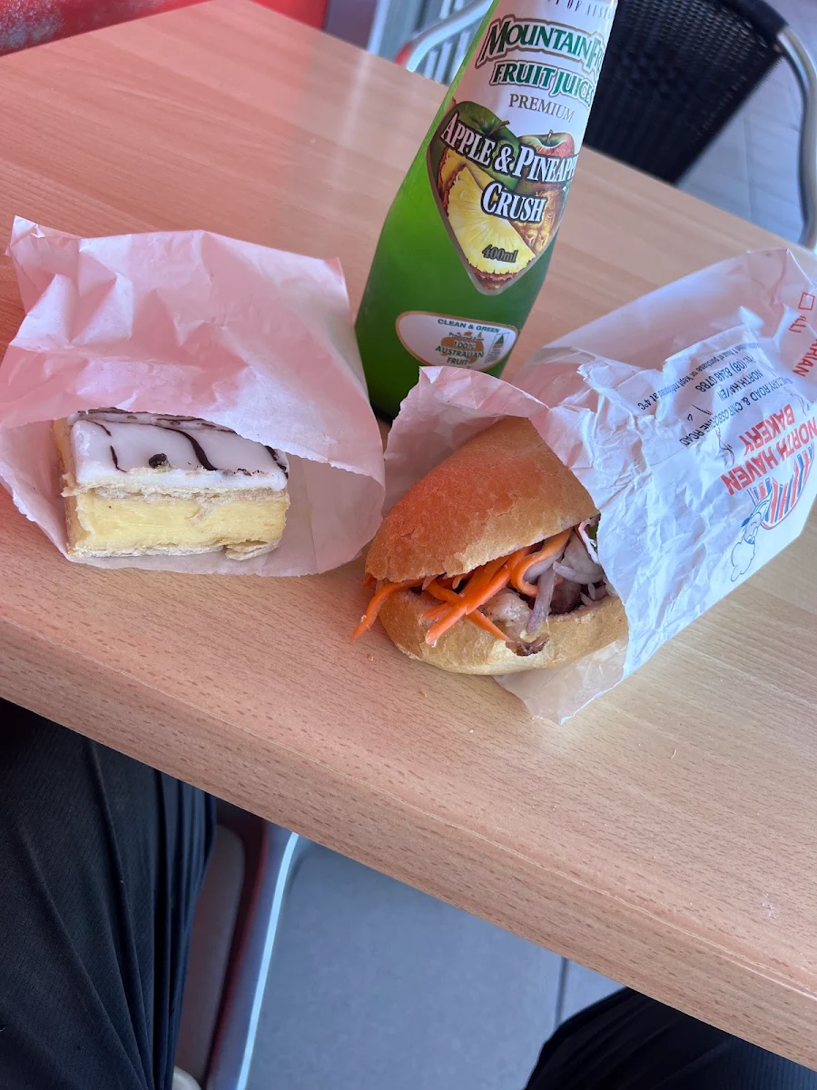 Highlights, North Haven Bakery
