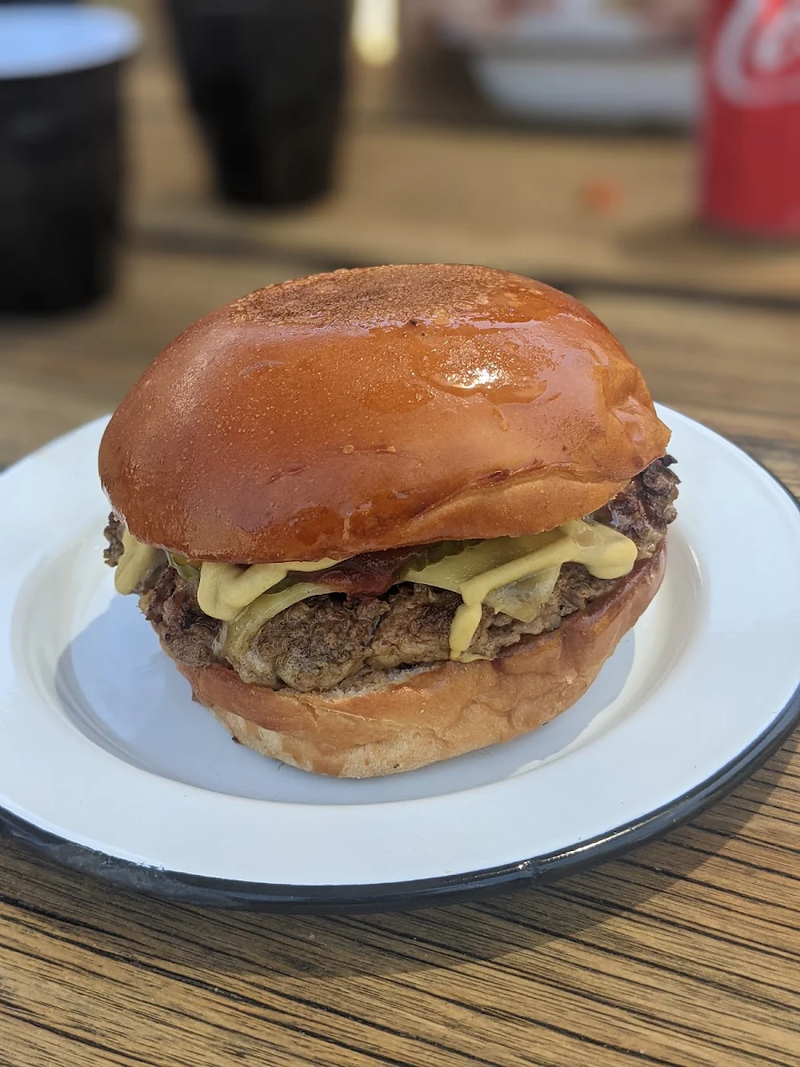 American Cheeseburger, Piggy Food Co