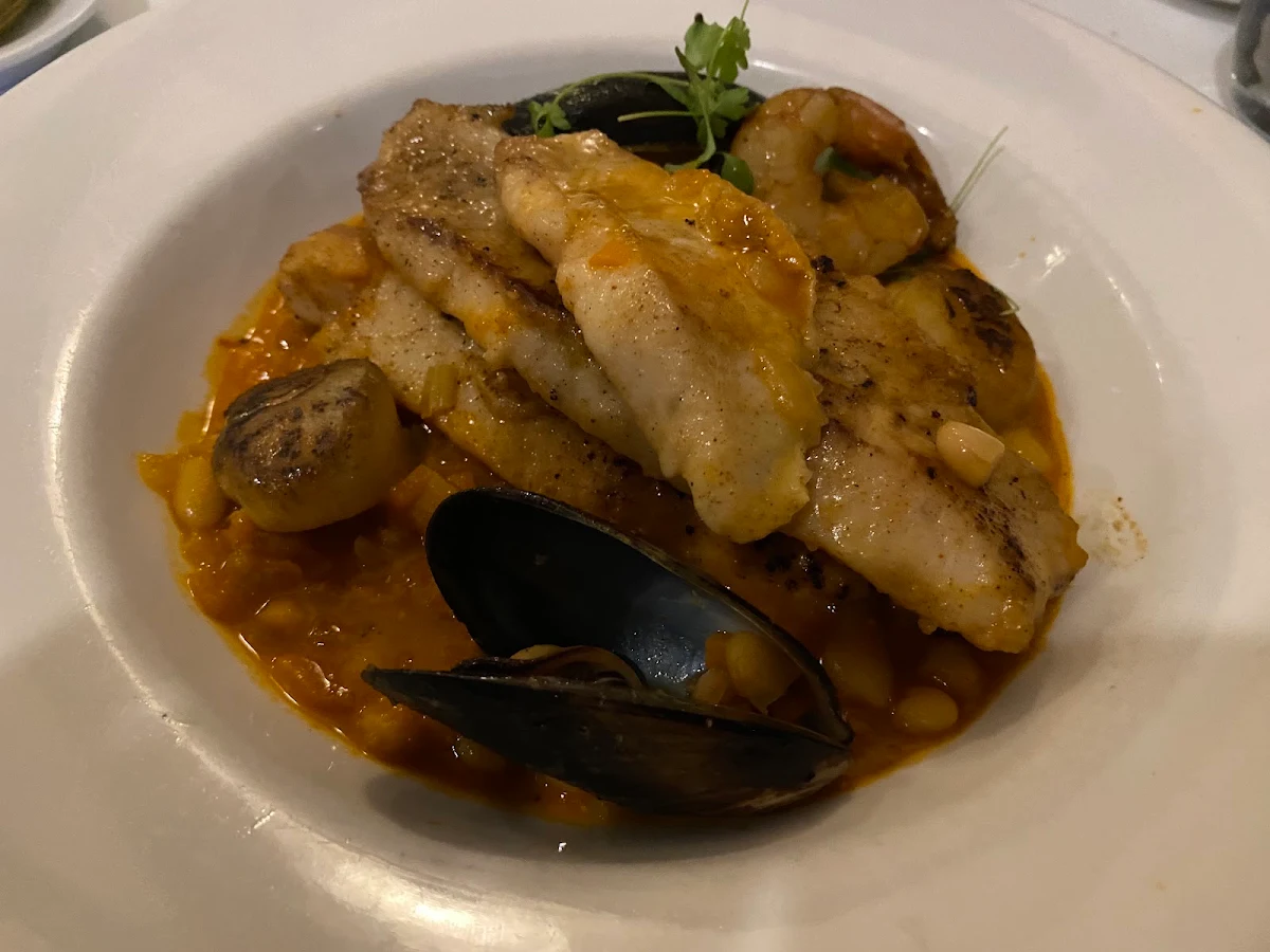 Fish, SUD Food and Wine
