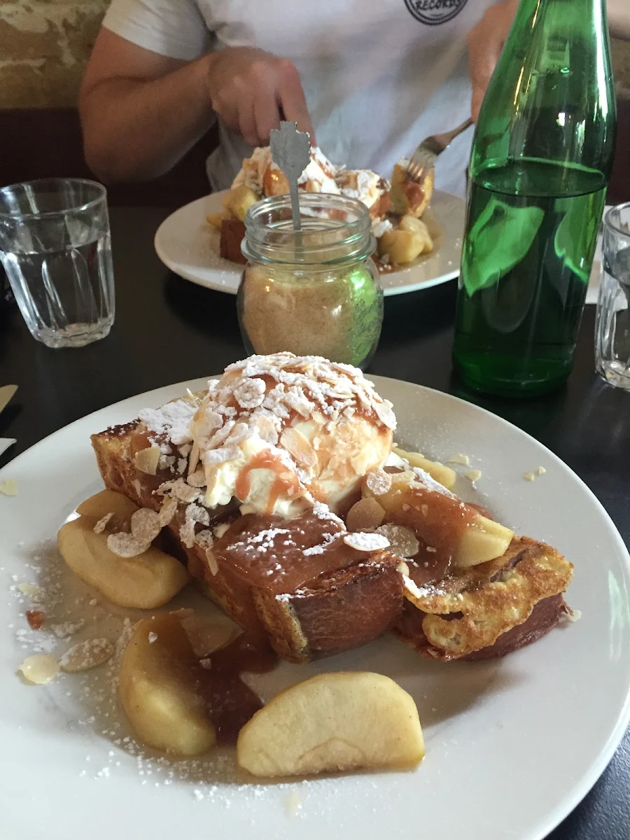 French Toast with Vanilla Ice Cream
