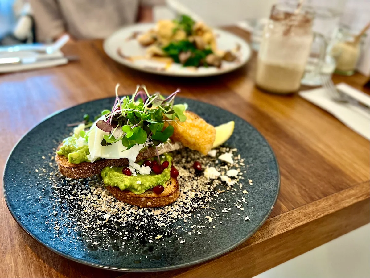 Smashed Avocado, Café 1809