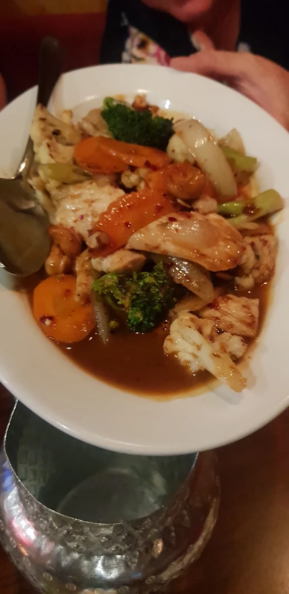 Jungle Curry Chicken with Onion