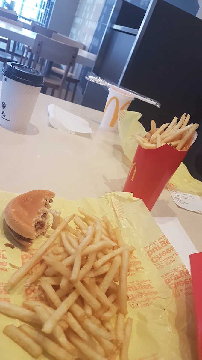 Cheeseburger Combo, McDonald's Melrose Park