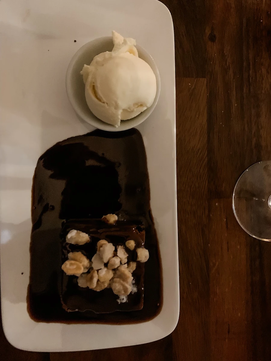 Mud Cake, Highlander Restaurant