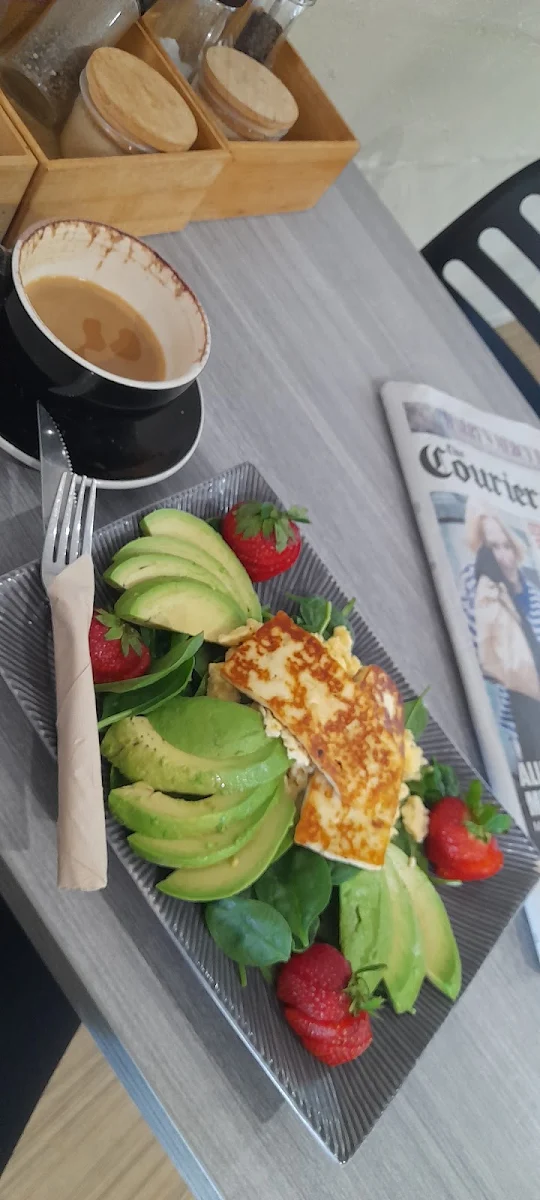 Bikini Breakie, Patrón Coffee