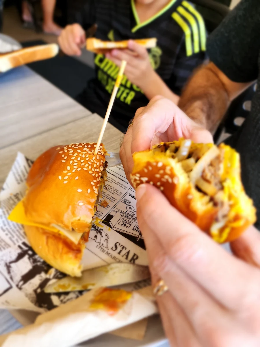 Patron Cheeseburger, Patrón Coffee
