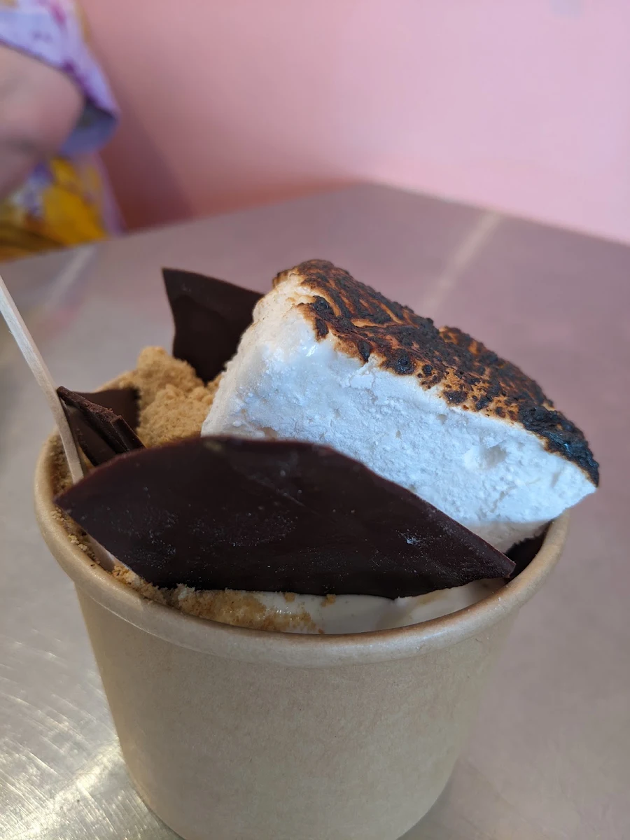 Sundae, SUNSET DINER