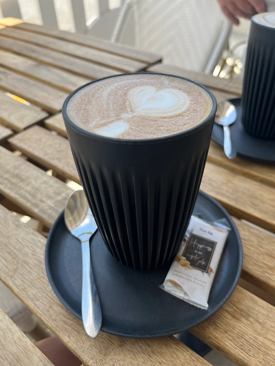 Highlights, Hawthorne Coffee