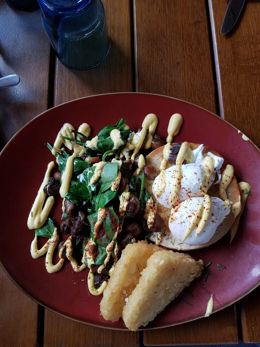 Sides & Extras - Grilled Tomato Hash Brown Mushroom Halloumi Sautéed Spinach