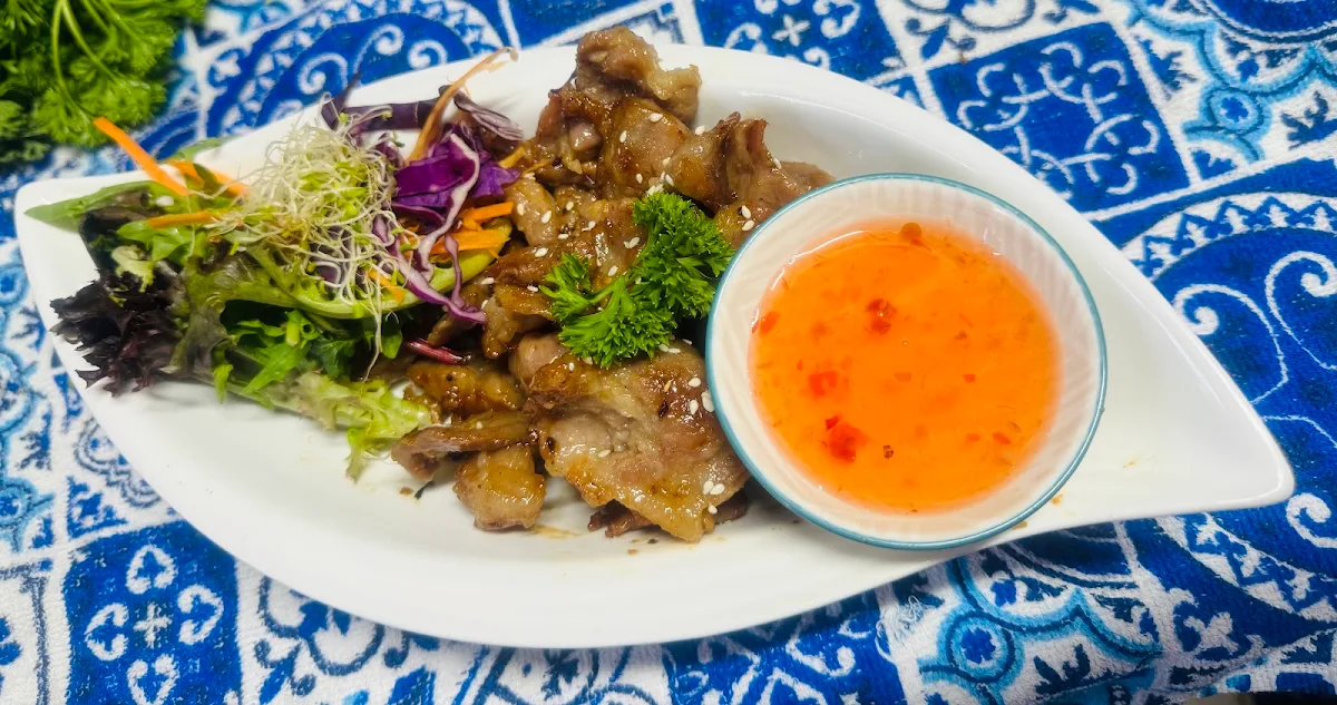 Crying Tiger Entrée, Buk Choy Thai Restaurant