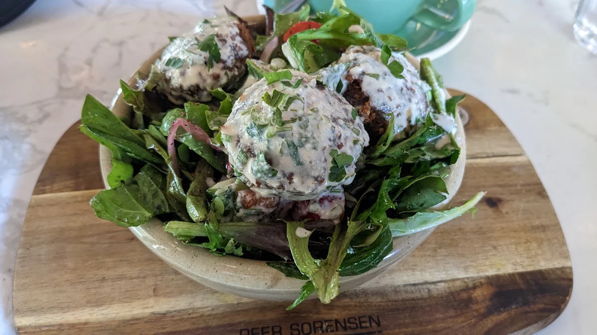 Falafel Salad