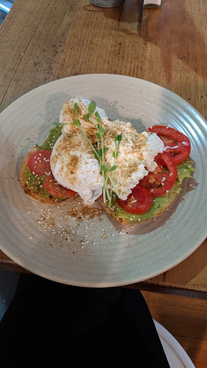 Avo Mash with Poached Eggs