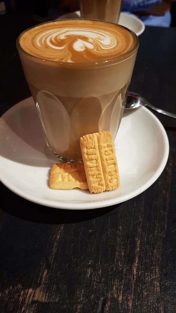 Caffè Latte, Bar Carlo