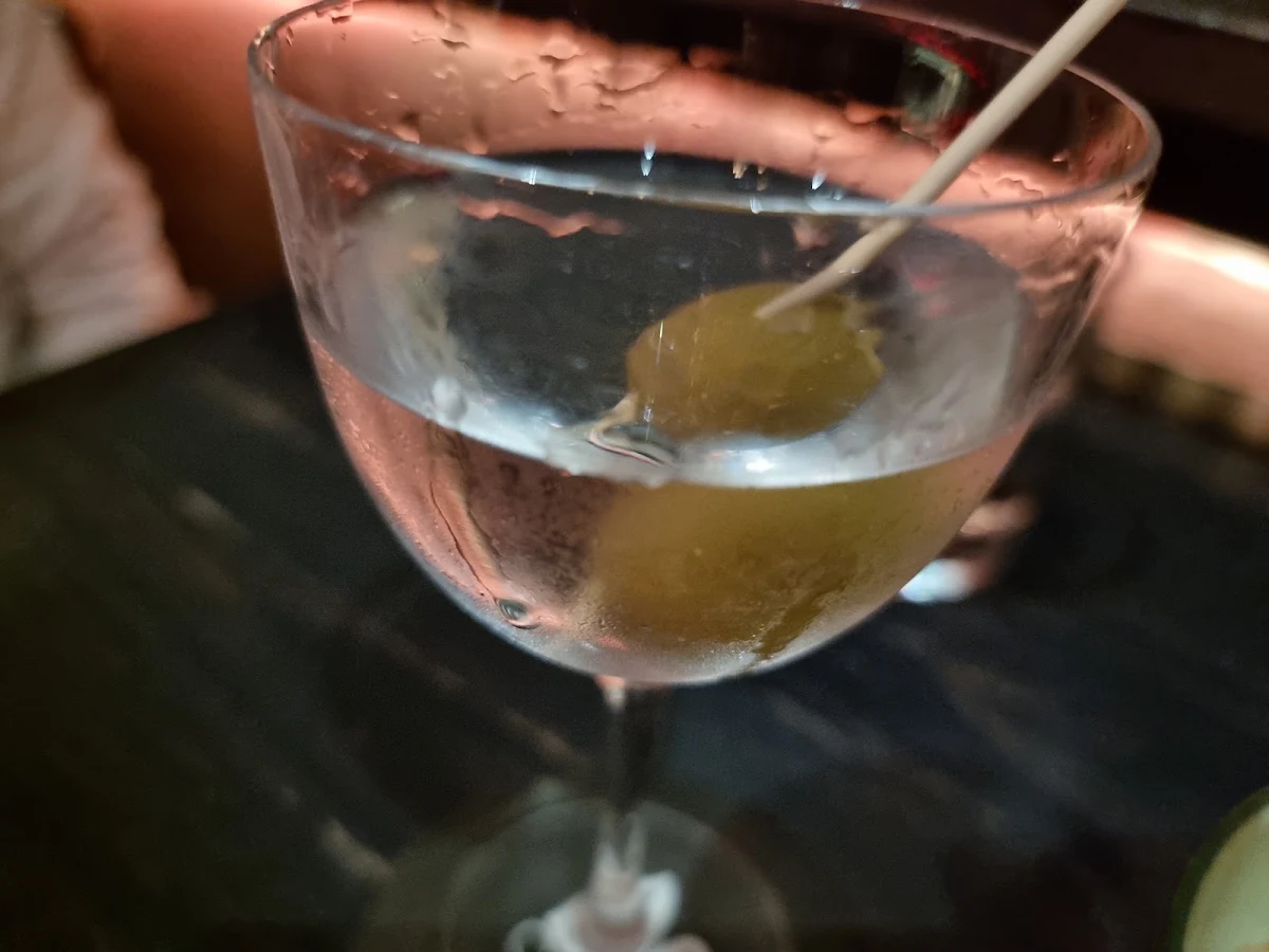 Highlights, Bar Carlo