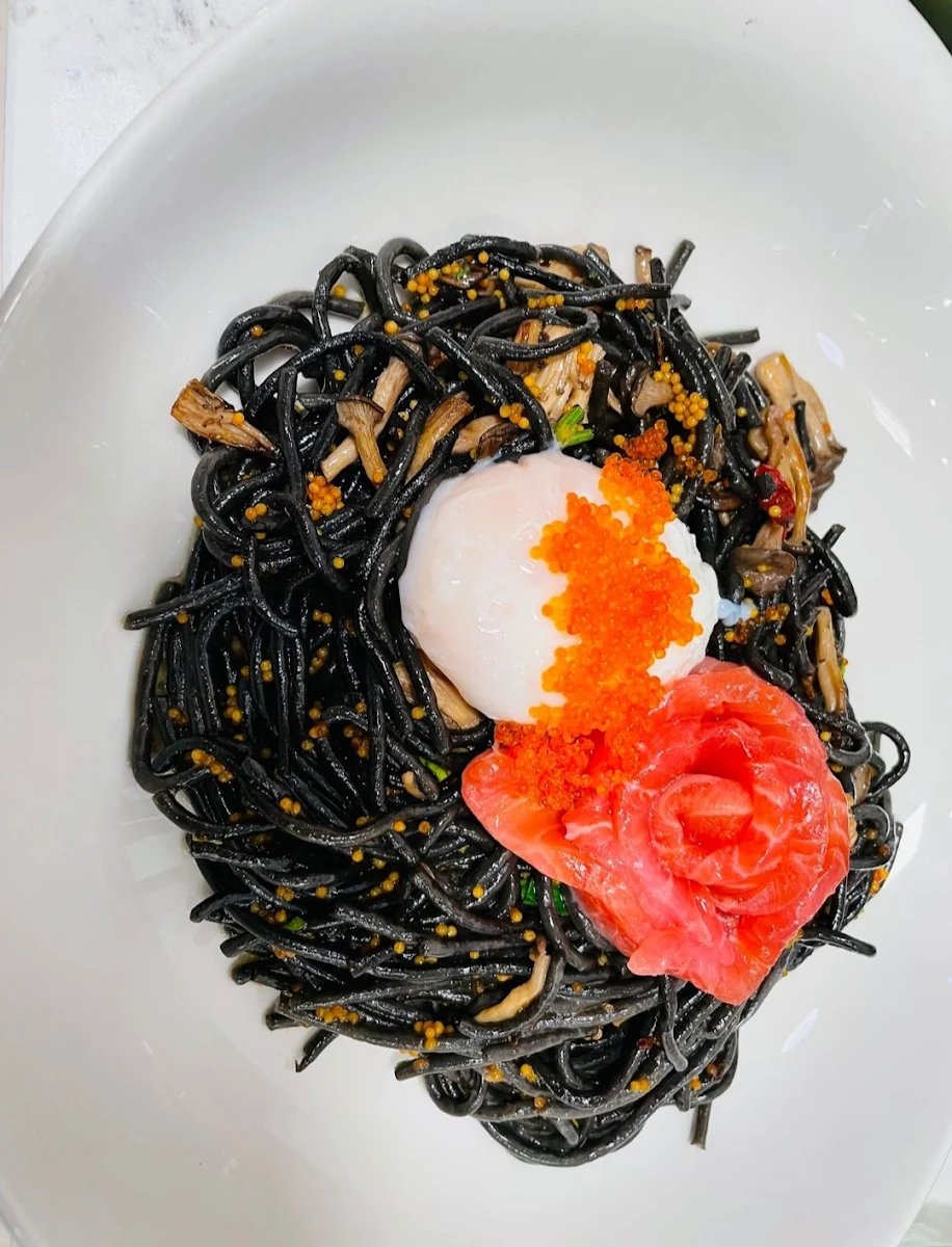 Squid Ink Pasta with Pesto Smoked Salmon Charred Cherry Tomatoes Parmesan Cheese 6 Croutons