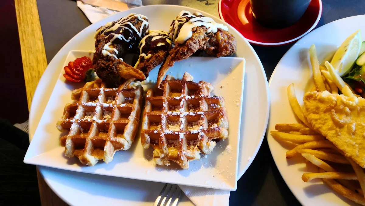 Gulliver's Breakfast, Gullivers cafe