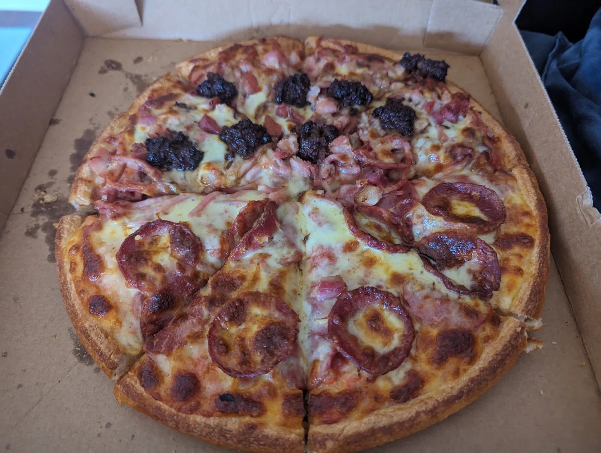 Highlights, Pizza Max Laverton