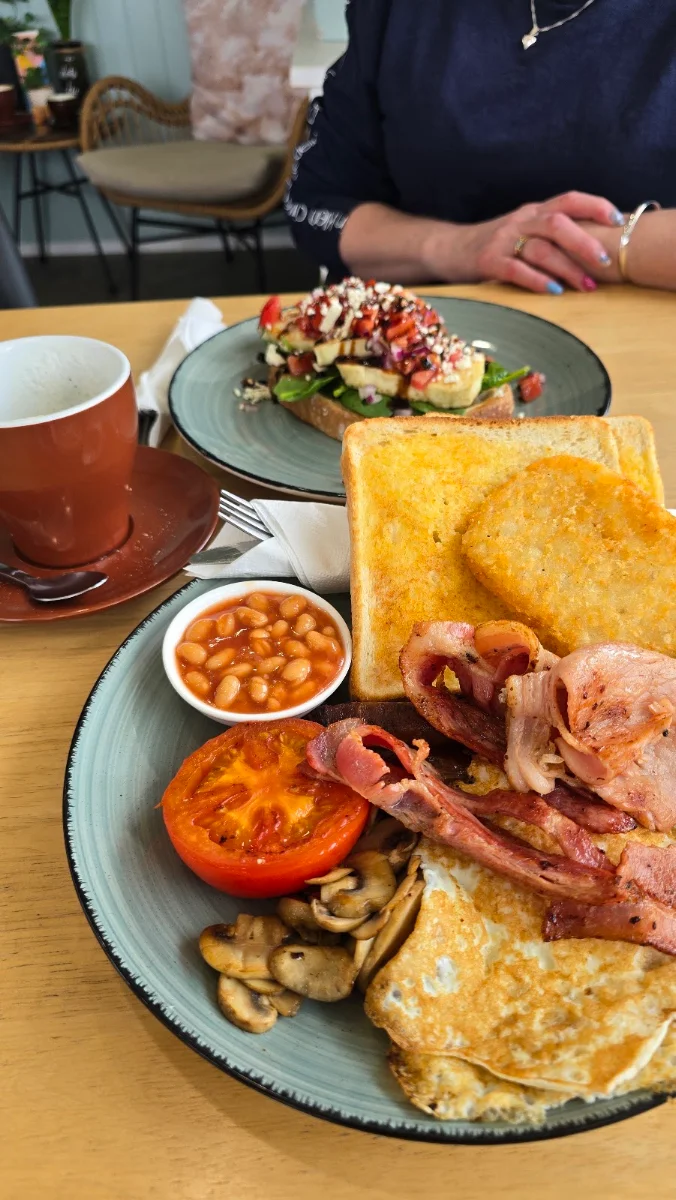 Highlights, LEEFY CAFE
