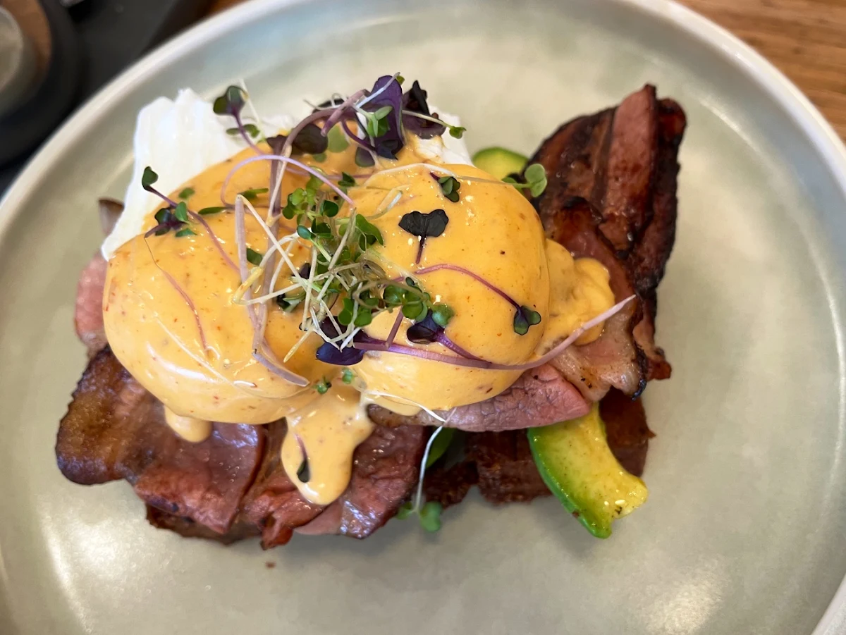 Bacon Benny, Seymour Cafe
