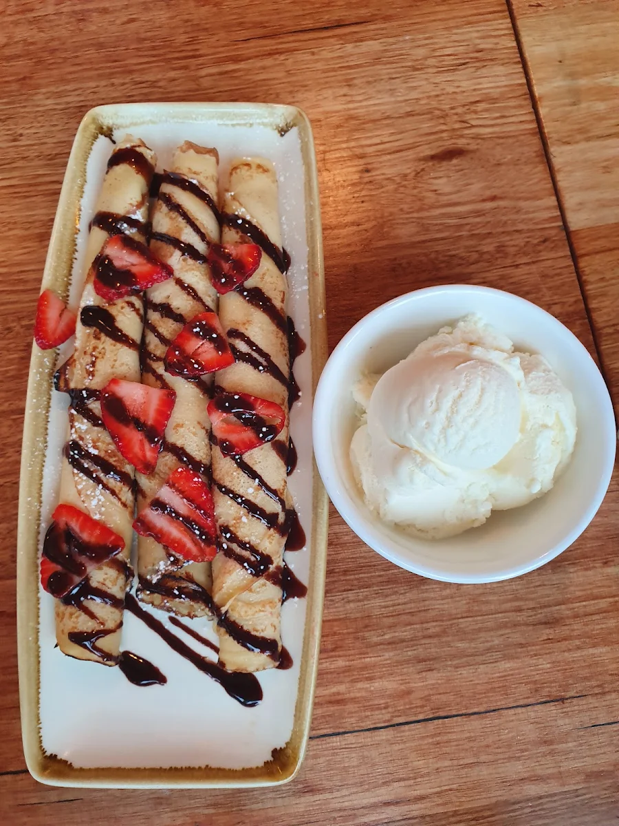 Strawberry Crepes with Vanilla Ice Cream