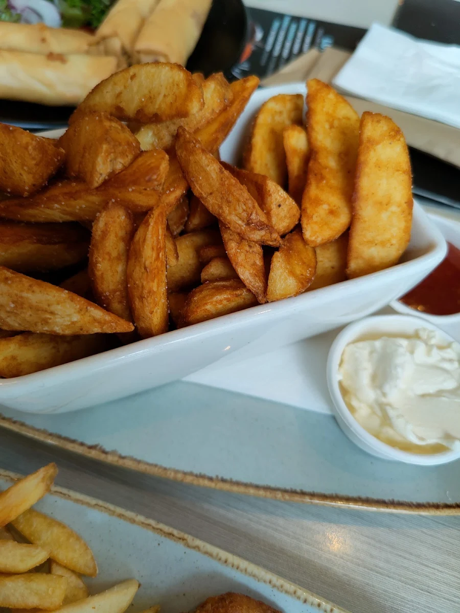 Fried Chips, Orange Ex-Services' Club