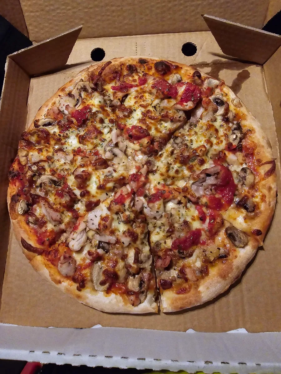 Chicken and Mushroom Pizza
