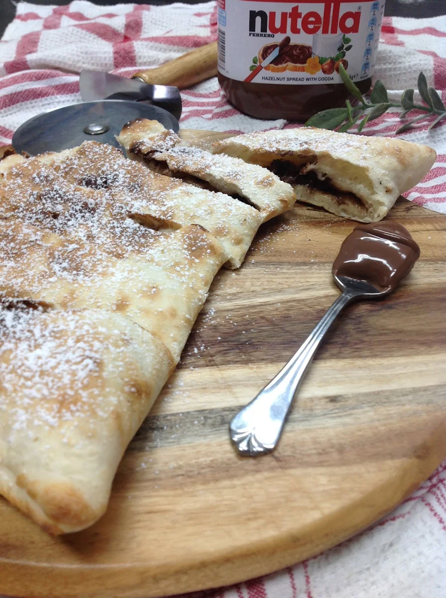 Nutella Calzone, PitStop Pizza