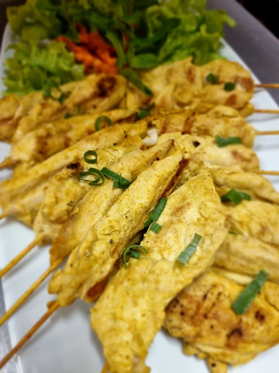 Chicken Sticks w' Peanut Sauce