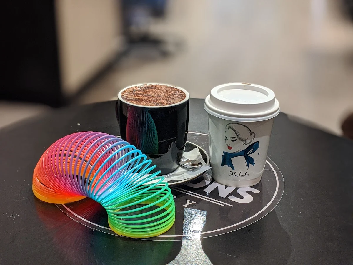 Latte, Bonbons Bakery Sunshine