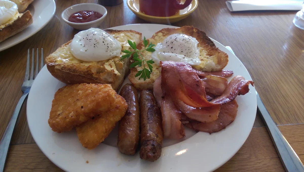 Highlights, Little Birdy Cafe