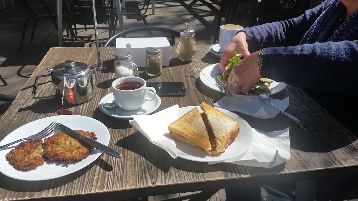 Egg & Bacon Sandwich