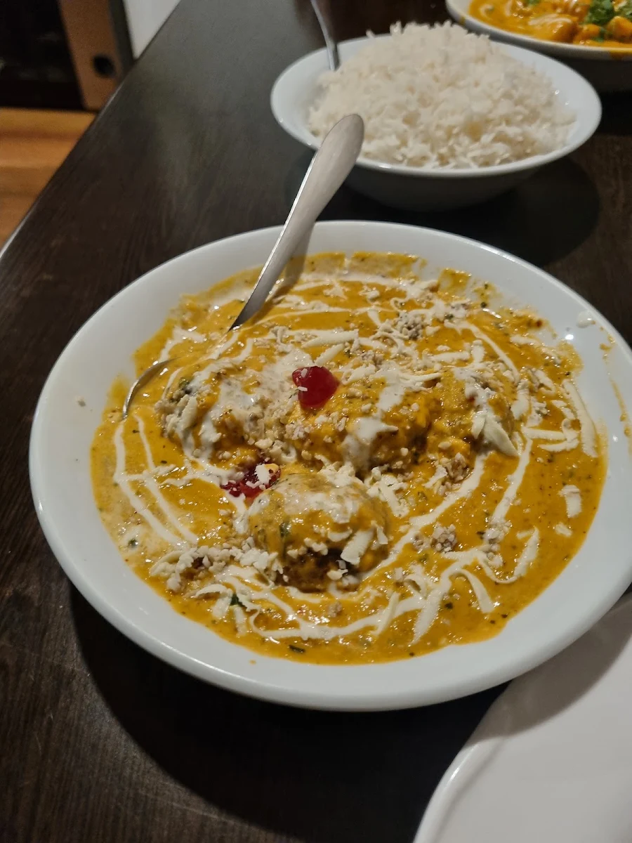 Highlights, Cinnamon Indian Nepalese Restaurant & Bar
