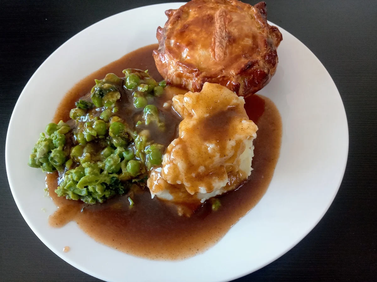 Pie Mash Mushy Peas and Gravy