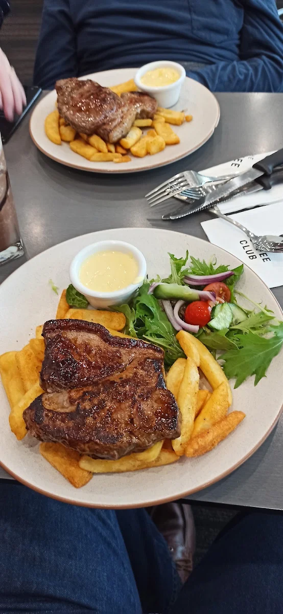 200 GM Rumpsteak, The Coffee Club Café - Bendigo