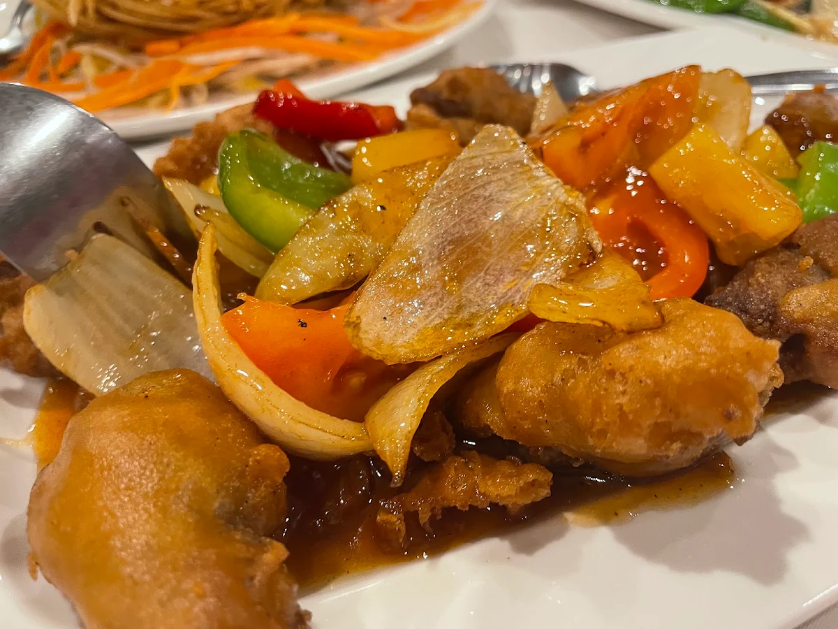 Highlights, Kwong Ling Chinese Restaurant