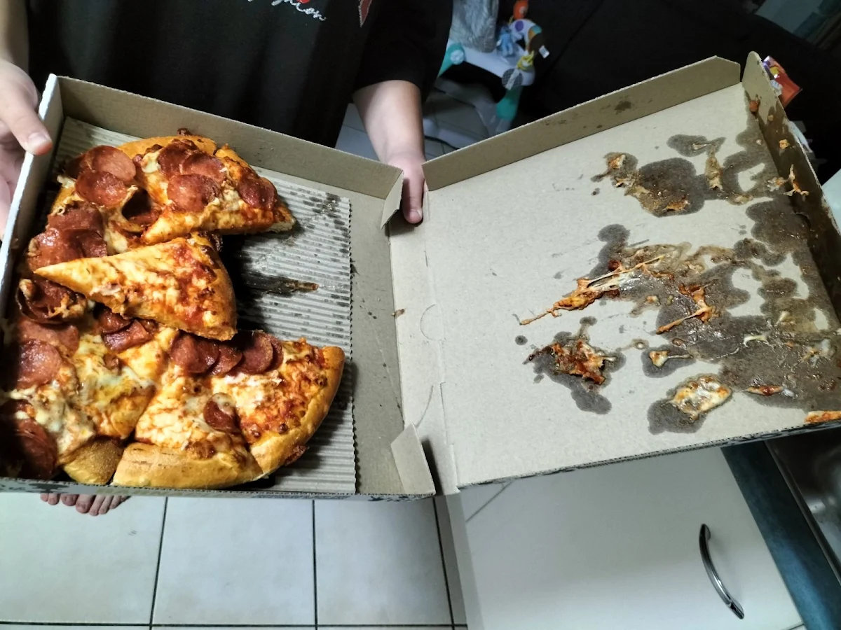 Highlights, Pizza Hut Augustine Heights